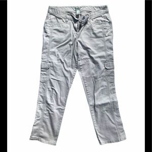 White House Black Market Grey capris